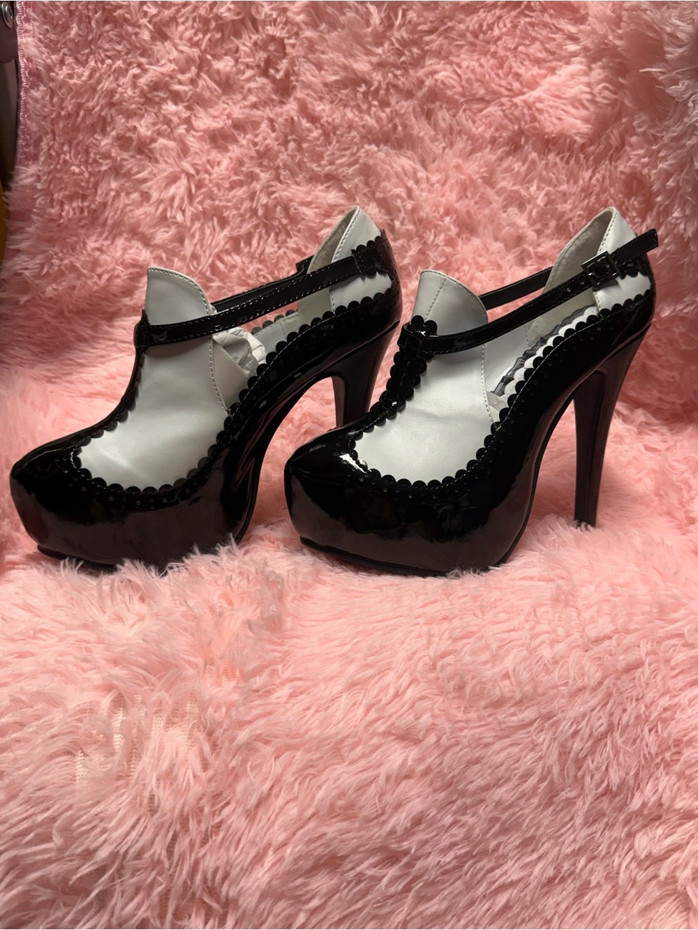 Ellie Black & White Patent Platform Mary Jane Heels Size 8 Goth Lolita Pin-Up - Picture 2 of 8